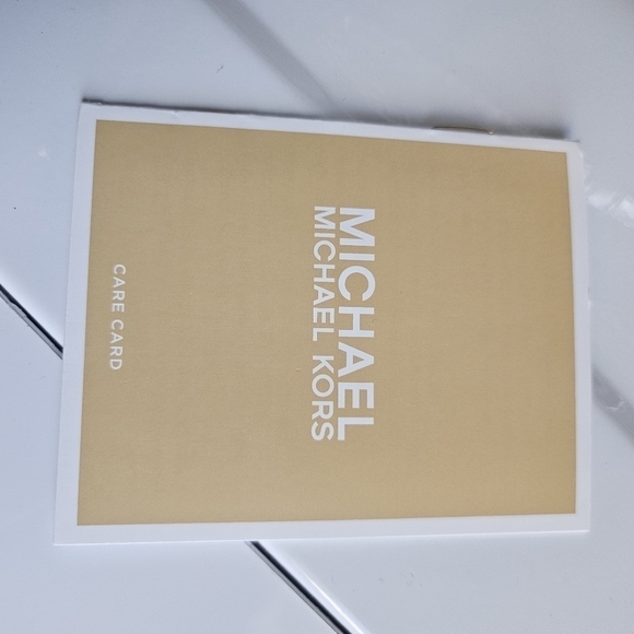 Michael kors phone crossbody - Picture 8 of 10